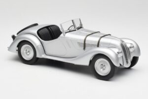 BMW 328 Sudrabs Minichamps 1:18 155025030 Metāls — attēls 4 no 6