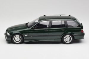 BMW 328i E36 Touring M Pack Paparžu Zaļš Otto 1:18 OT1064 Sveķi — attēls 3 no 6