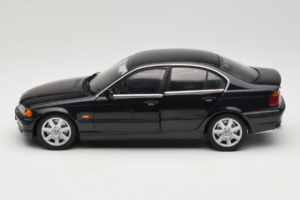BMW 328i E46 Melns UT Models 1:18 80439422373 Metāls — attēls 4 no 8