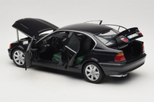 BMW 328i E46 Melns UT Models 1:18 80439422373 Metāls — attēls 5 no 8