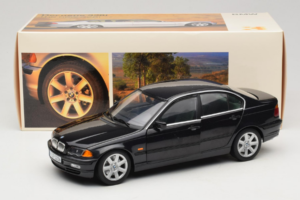 BMW 328i E46 Melns UT Models 1:18 80439422373 Metāls — attēls 8 no 8