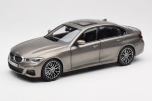 BMW 330i G20 Sudrabs Norev 1:18 183275 Metāls