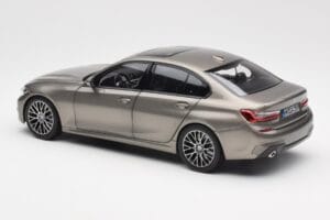 BMW 330i G20 Sudrabs Norev 1:18 183275 Metāls — attēls 7 no 8