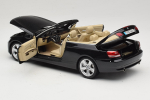 BMW 335i E93 Kabriolets Sapphire Black Kyosho 1:18 80430413375 Metāls — attēls 5 no 10