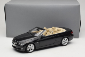 BMW 335i E93 Kabriolets Sapphire Black Kyosho 1:18 80430413375 Metāls — attēls 10 no 10