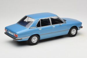 BMW 5 Series E12 Zils MCG 1:18 MCG18541 Metāls — attēls 2 no 6