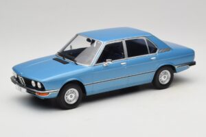 BMW 5 Series E12 Zils MCG 1:18 MCG18541 Metāls