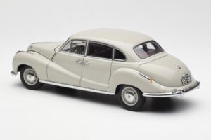 BMW 501 Cortina Pelēks AUTOart 1:18 80430393098 Metāls — attēls 7 no 8