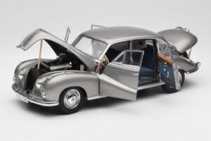 BMW 502 2.6 Luxus Silver Beige Metallic AUTOart 1:18 70591 Metāls — attēls 2 no 8