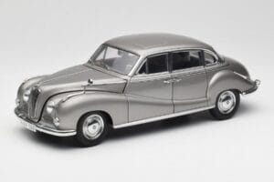 BMW 502 2.6 Luxus Silver Beige Metallic AUTOart 1:18 70591 Metāls
