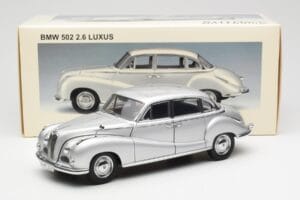 BMW 502 2.6 Luxus Super Sudrabs AUTOart 1:18 70593 Metāls — attēls 8 no 8