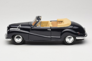 BMW 502 Kabriolets Melns Maisto 1:18 31817 Metāls — attēls 4 no 8