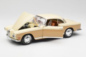 BMW 503 Bēšs Revell 1:18 8832 Metāls — attēls 2 no 8