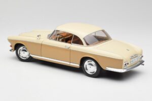 BMW 503 Bēšs Revell 1:18 8832 Metāls — attēls 7 no 8