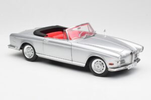 BMW 503 Sudrabs Revell 1:18 18787 Metāls — attēls 6 no 8