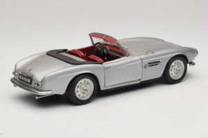 BMW 507 Kabriolets Sudrabs Revell 1:18 8829 Metāls — attēls 3 no 8