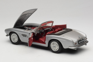BMW 507 Kabriolets Sudrabs Revell 1:18 8829 Metāls — attēls 5 no 8