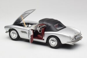 BMW 507 Sudrabs Revell 1:18 9034 Metāls — attēls 5 no 8