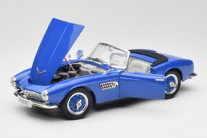 BMW 507 Touring Sport Kabriolets Zils Revell 1:18 8810-M1 Metāls — attēls 2 no 8
