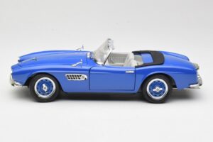 BMW 507 Touring Sport Kabriolets Zils Revell 1:18 8810-M1 Metāls — attēls 4 no 8