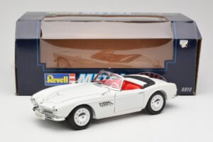 BMW 507 Touring Sport Feather White Revell 1:18 8810 Metāls — attēls 8 no 8