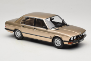BMW 520i E28 Gold Metallic IXO 1:18 18CMC184 Metāls — attēls 4 no 6