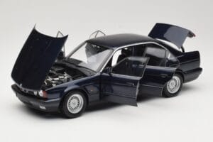 BMW 535i E34 Blue Metallic Minichamps 1:18 100024004 Metāls — attēls 2 no 8
