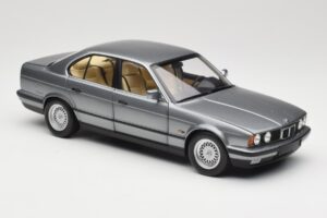 BMW 535i E34 Pelēks Metallic Minichamps 1:18 100024008 Metāls — attēls 6 no 8