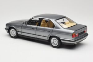 BMW 535i E34 Pelēks Metallic Minichamps 1:18 100024008 Metāls — attēls 7 no 8