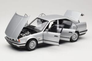 BMW 535i E34 Sudrabs Minichamps 1:18 100024005 Metāls — attēls 2 no 8