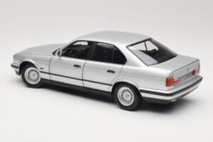 BMW 535i E34 Sudrabs Minichamps 1:18 100024005 Metāls — attēls 7 no 8