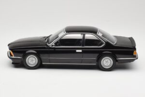 BMW 635 CSi E24 Black Metallic Minichamps 1:18 155028104 Metāls — attēls 3 no 6