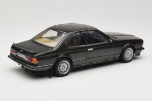 BMW 635 CSi E24 Malachit Green Metallic AUTOart 1:18 70522 Metāls — attēls 3 no 8