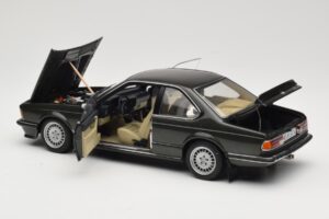 BMW 635 CSi E24 Malachit Green Metallic AUTOart 1:18 70522 Metāls — attēls 5 no 8
