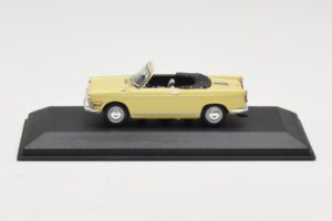 BMW 700 Kabriolets Dzeltens Minichamps 1:43 BMW002 Metāls