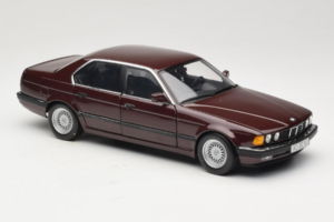 BMW 730i E32 Red Metallic Minichamps 1:18 100023001 Metāls — attēls 6 no 8