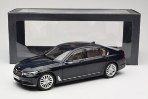 BMW 750Li F02 Imperial Blue Paragon 1:18 80432405586 Metāls — attēls 8 no 8