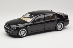 BMW 760Li E66 Individual Melns Kyosho 1:18 08573RB Metāls