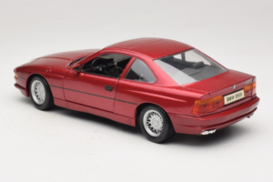 BMW 850i E31 Sarkans Tchibo 1:18 36157 Metāls — attēls 7 no 8