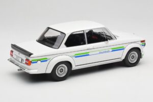 BMW Alpina 2002 E10 Turbo Balts MCG 1:18 MCG18409-R Metāls — attēls 2 no 6