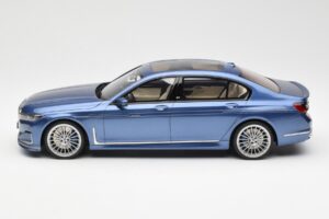 BMW Alpina B7 G12 Zils GT Spirit 1:18 GT465 Sveķi — attēls 3 no 6