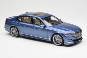 BMW Alpina B7 G12 Zils GT Spirit 1:18 GT465 Sveķi — attēls 4 no 6