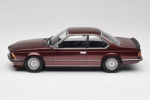 BMW 635 CSi E24 Karmesinrot Metallic Minichamps 1:18 155028105 Metāls — attēls 3 no 6