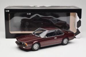BMW 635 CSi E24 Karmesinrot Metallic Minichamps 1:18 155028105 Metāls — attēls 6 no 6