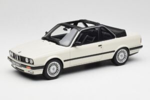BMW 325i E30 Baur TC2 Balts Otto 1:18 OT1097 Sveķi