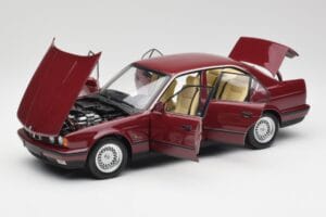 BMW 535i E34 Sarkans Minichamps 1:18 100024002 Metāls — attēls 2 no 8