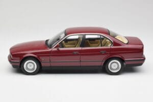 BMW 535i E34 Sarkans Minichamps 1:18 100024002 Metāls — attēls 4 no 8