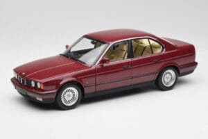 BMW 535i E34 Sarkans Minichamps 1:18 100024002 Metāls