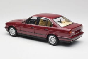 BMW 535i E34 Sarkans Minichamps 1:18 100024002 Metāls — attēls 7 no 8