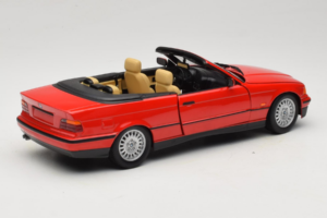 BMW 3 Series E36 Kabriolets Sarkans UT Models 1:18 BMW005 Metāls — attēls 3 no 8